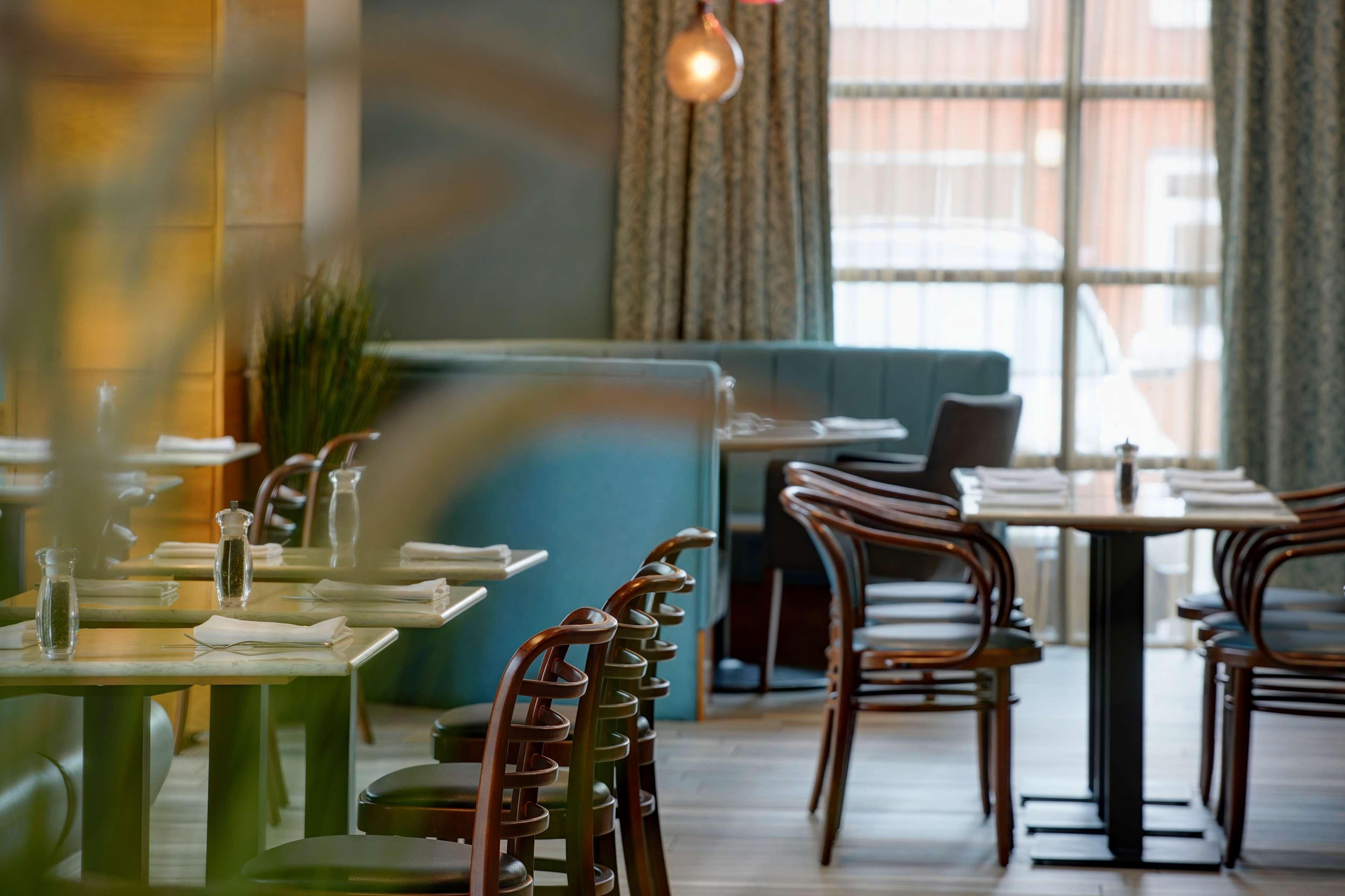 Cresta Court Hotel Altrincham